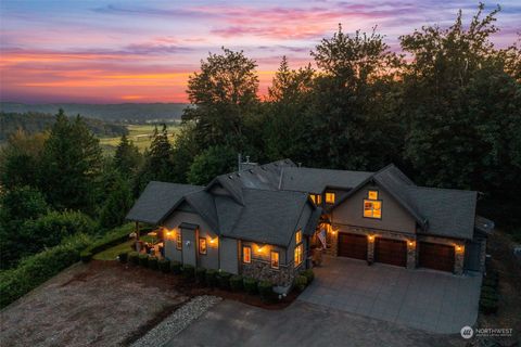 A home in Duvall