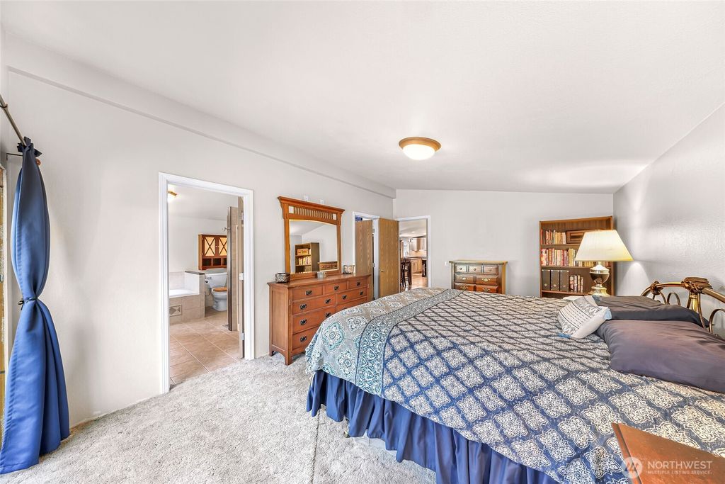 listing image 9367302690424549214