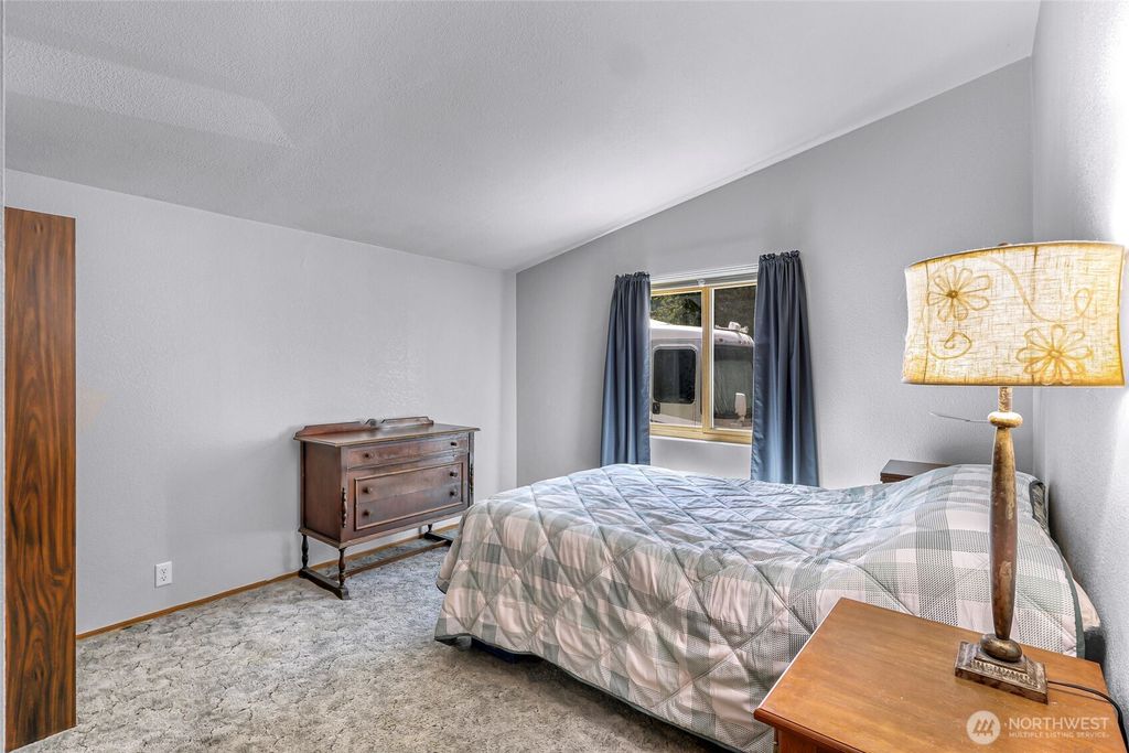 listing image 9365260514291460548