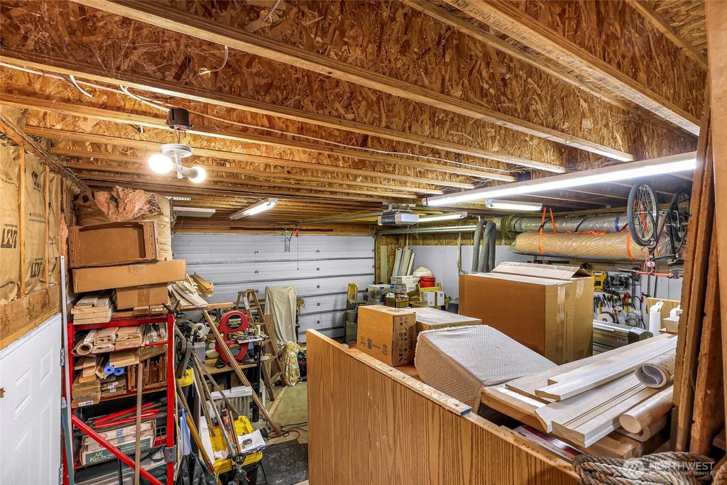 listing image 9366236453407868613
