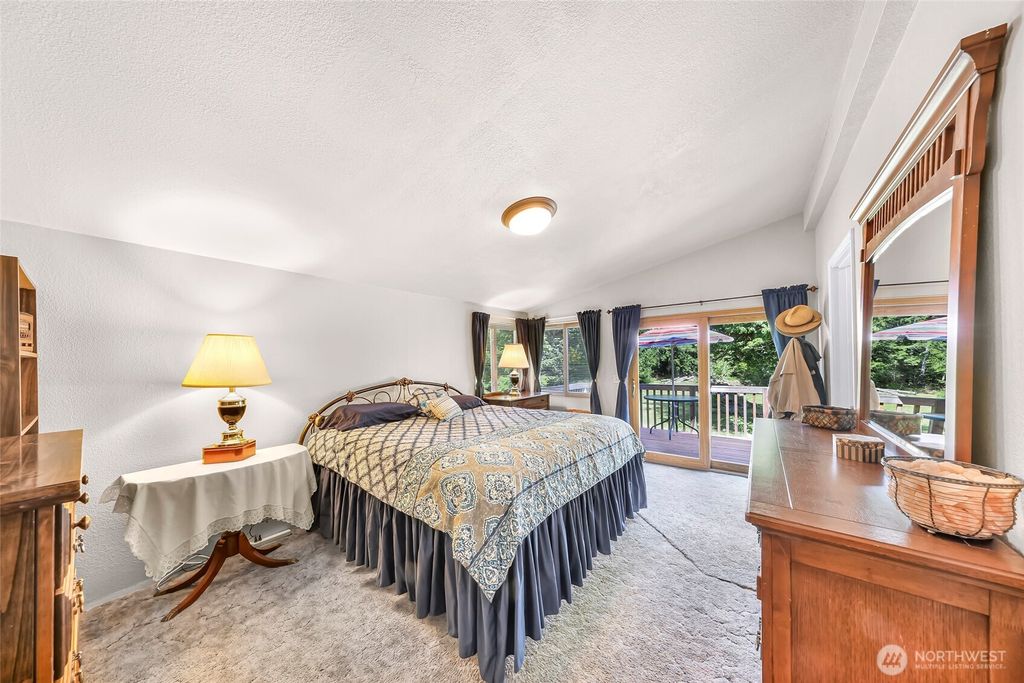 listing image 9365605071531717286