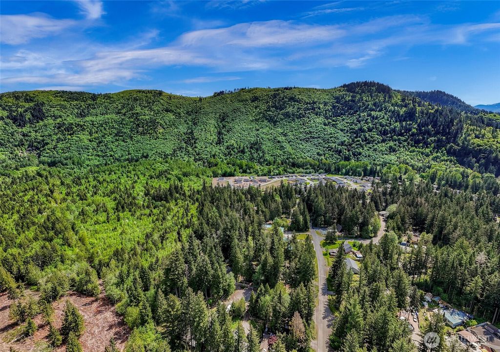 listing image 9366875995363725439