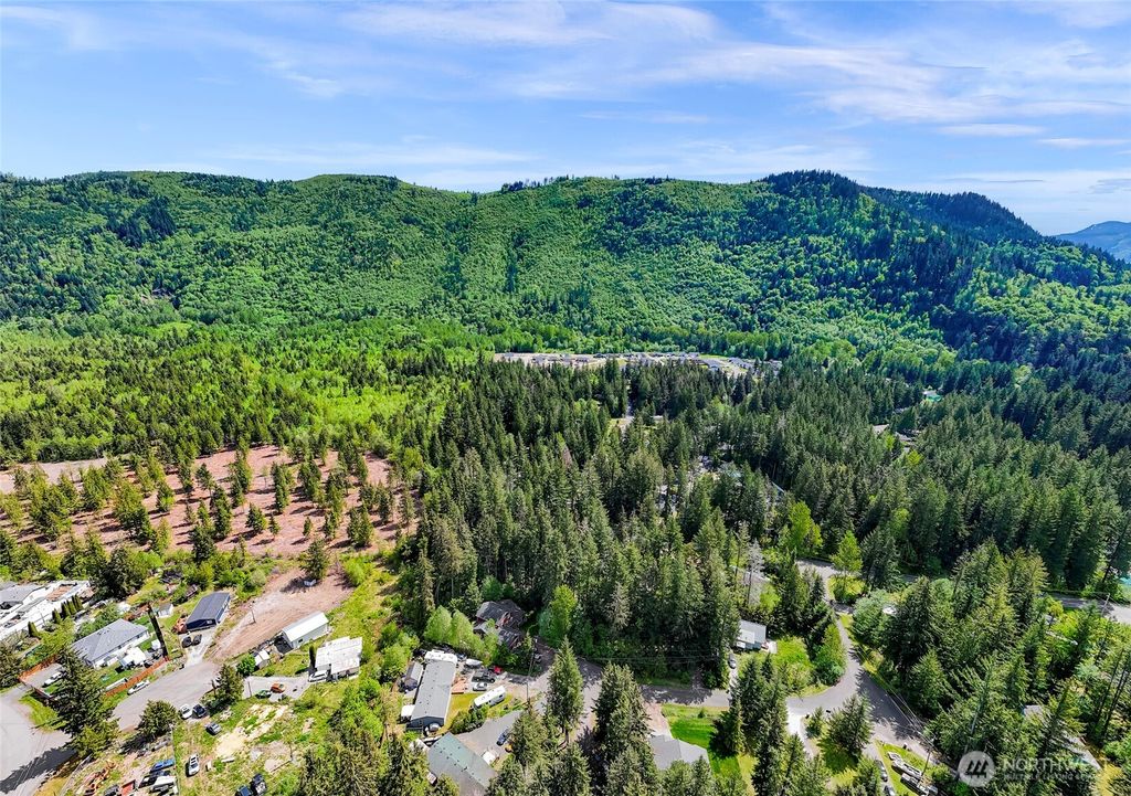 listing image 9368806442149862633