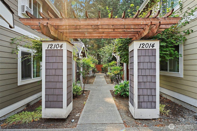 12014 113th Avenue Ct E 20
