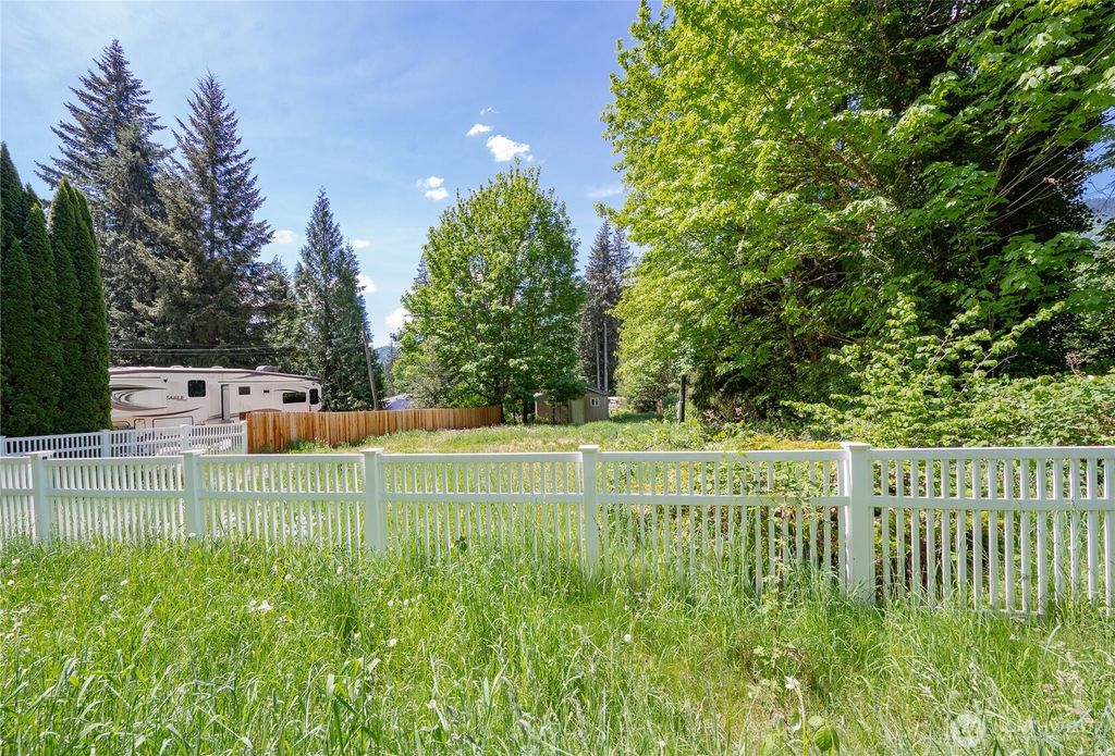 Photo of 7945 Santa Fe Trail, Maple Falls, WA 98266 (MLS # 2520124)