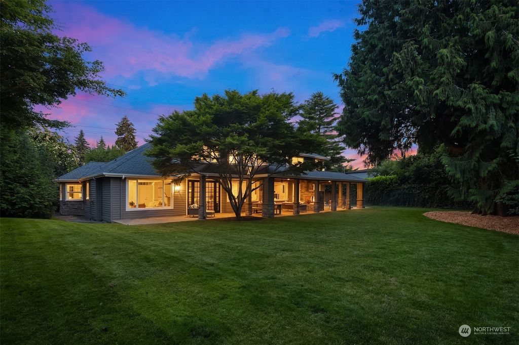 Photo of 9520 NE 24th Street, Clyde Hill, WA 98004 (MLS # 2142770)