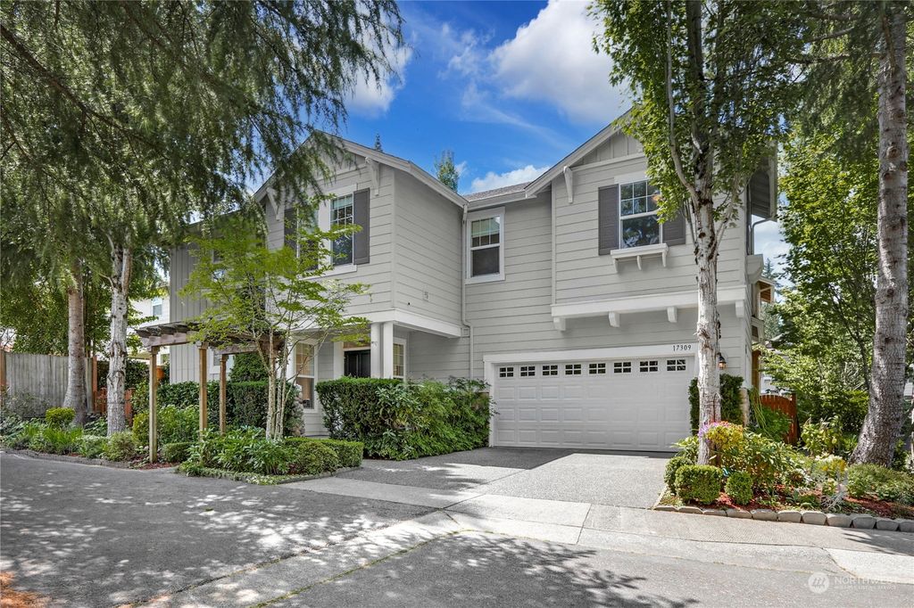 Photo of 17309 NE 25th Court, Redmond, WA 98052 (MLS # 2132727)