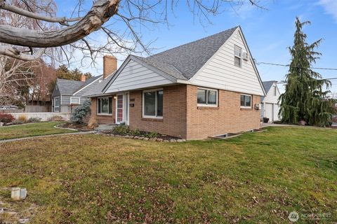 Photo of 1162 D Street SW, Ephrata, WA 98823 (MLS # 2467249)