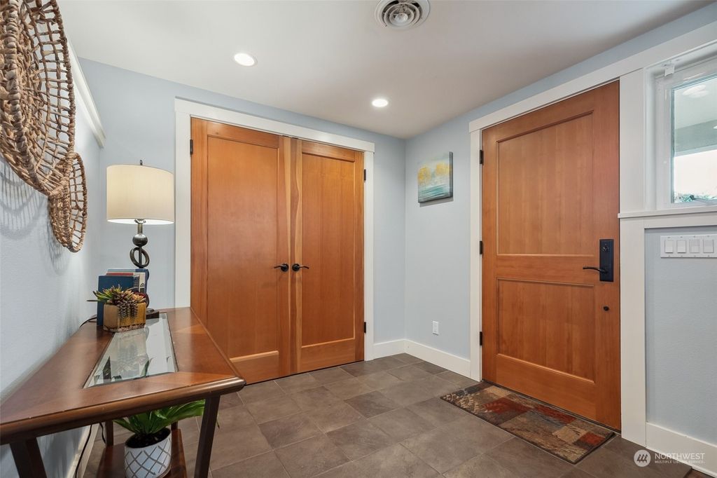 Photo of 19828 4th Avenue S, Des Moines, WA 98148 (MLS # 2176493)