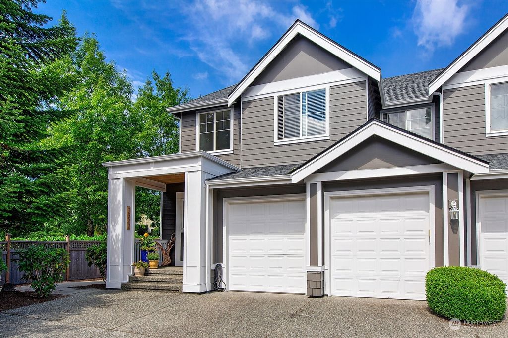 Photo of 7527 Dogwood Lane SE, Snoqualmie, WA 98065 (MLS # 2149256)