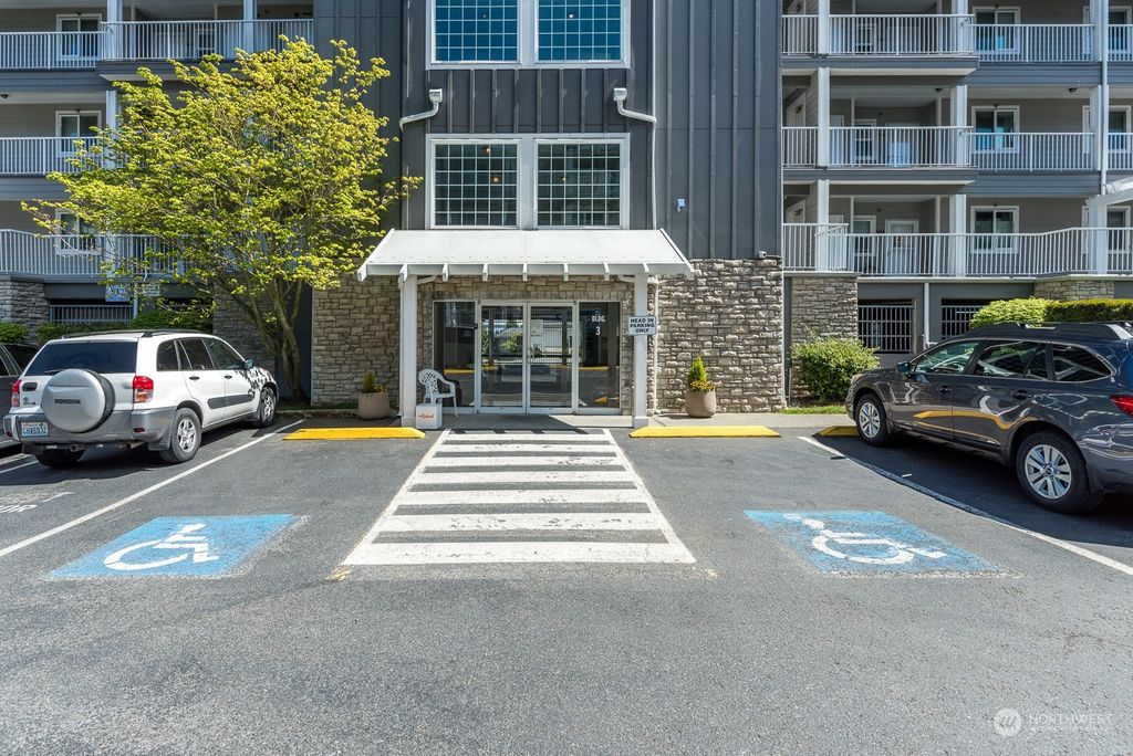 Photo of 1318 37th Street #3234, Everett, WA 98201 (MLS # 2229837)
