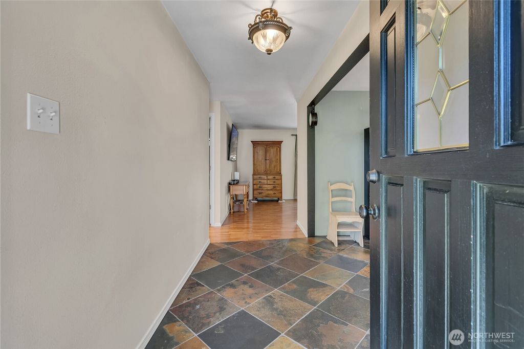 Photo of 2011 S 292nd Street, Federal Way, WA 98003 (MLS # 2538401)