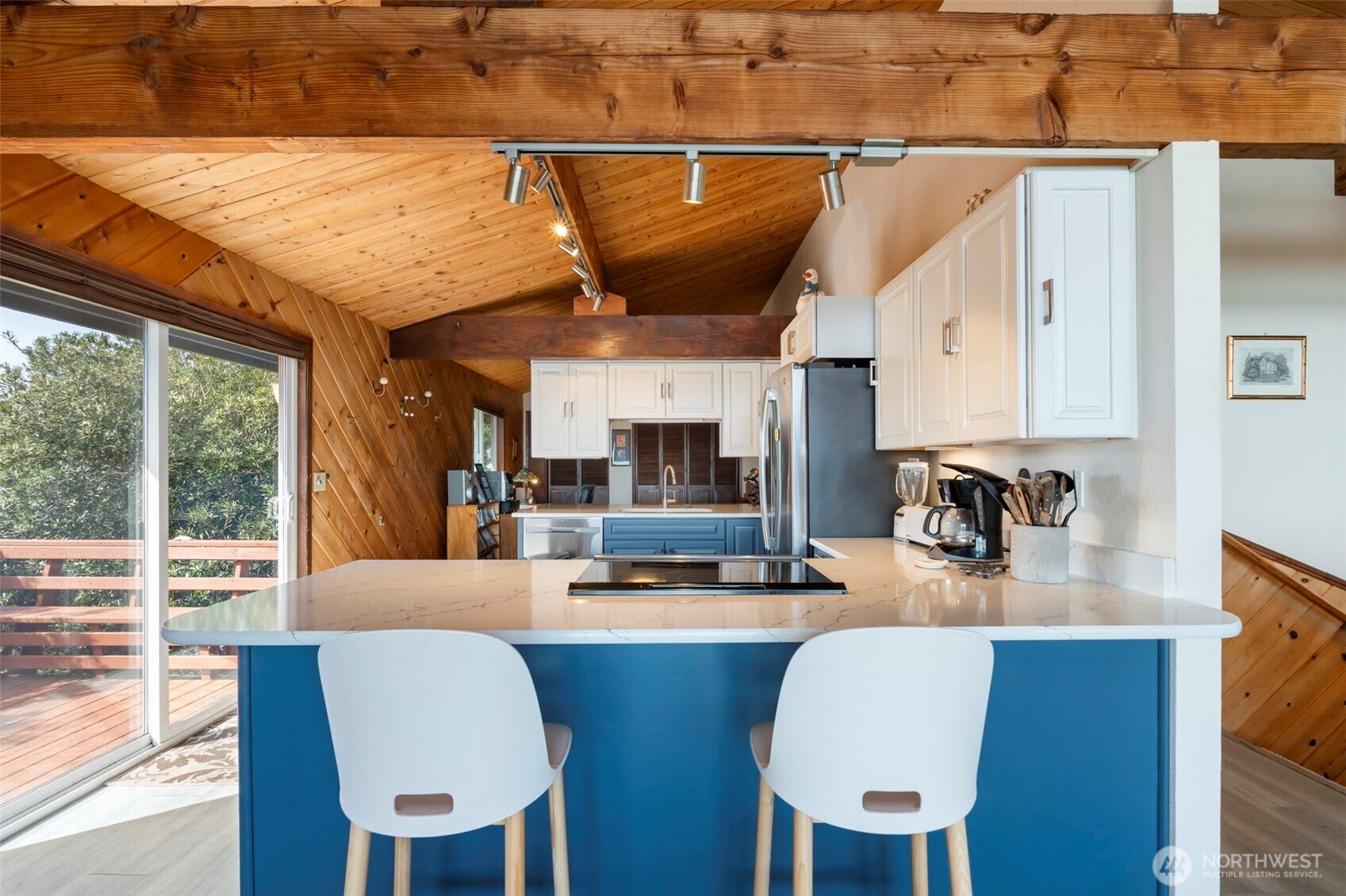 326 Harbor View Loop SE