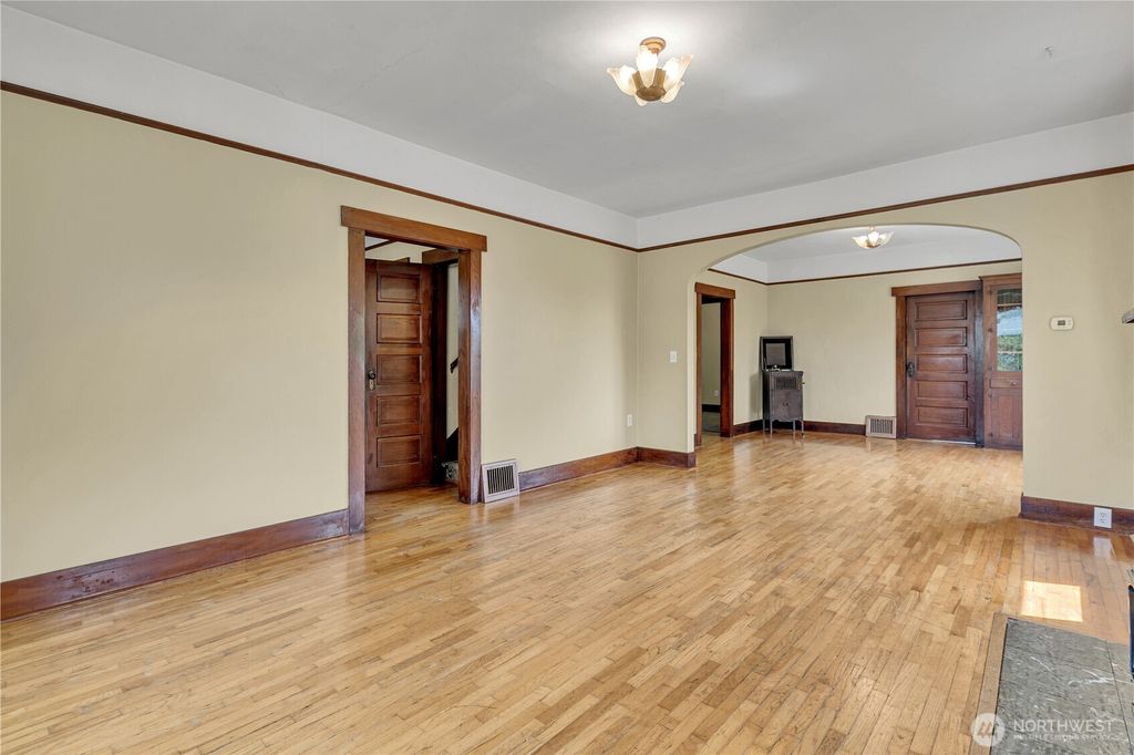 Photo of 102 Perry Street NW, Olympia, WA 98502 (MLS # 2532376)
