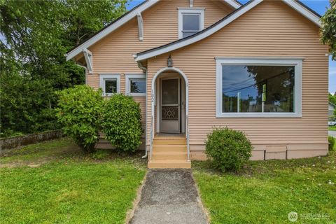 Photo of 102 Perry Street NW, Olympia, WA 98502 (MLS # 2532376)