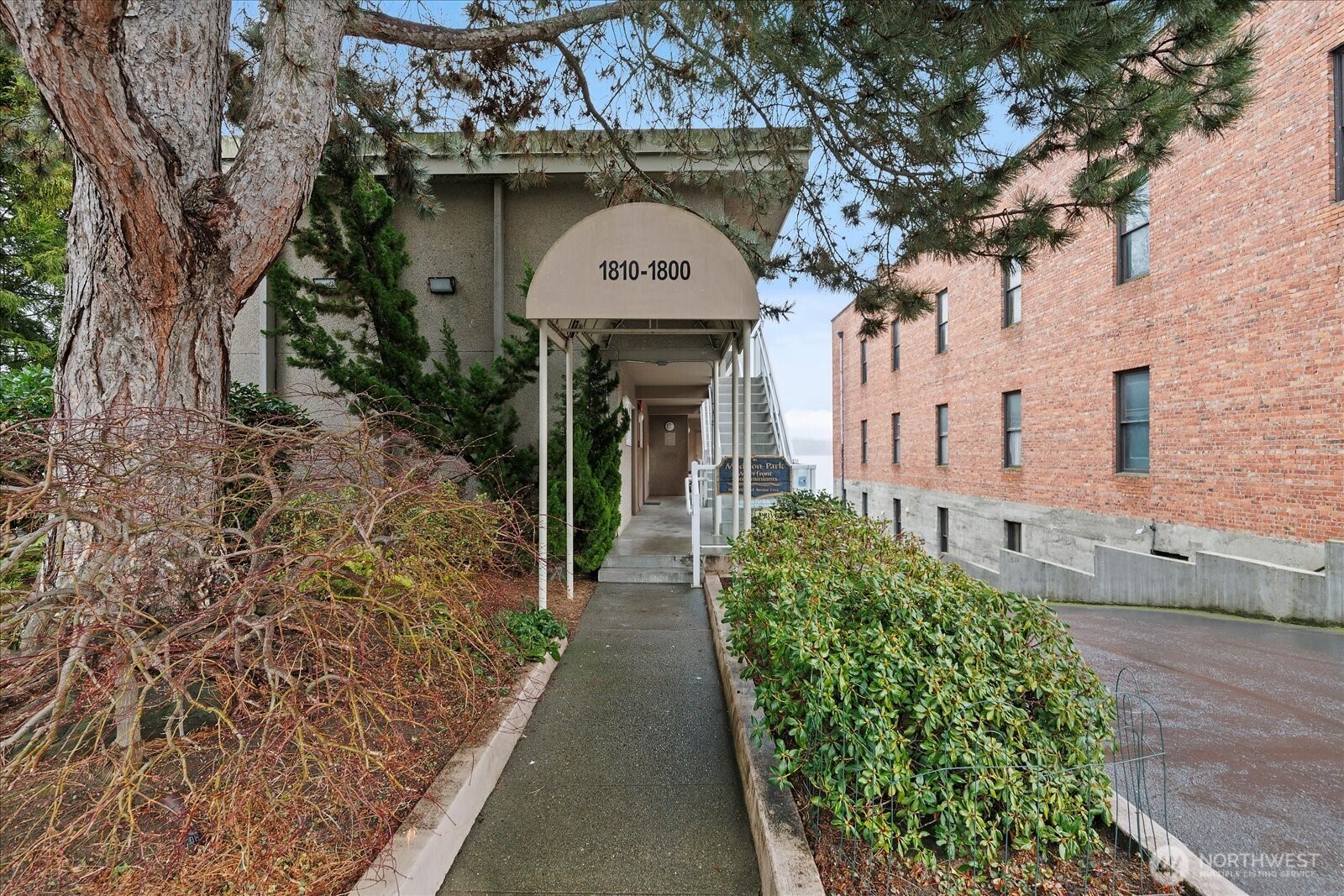1810 43rd Avenue E 301