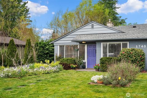 Photo of 1740 NE 136th Street, Seattle, WA 98125 (MLS # 2509641)