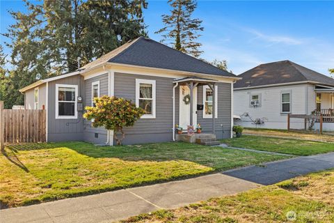 Photo of 206 S Baker Street, Mount Vernon, WA 98273 (MLS # 2408331)