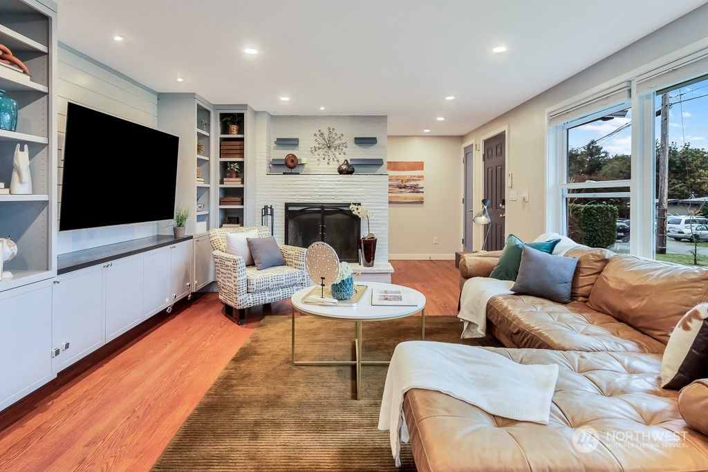 Photo of 5427 S Prentice Street, Seattle, WA 98178 (MLS # 2172683)