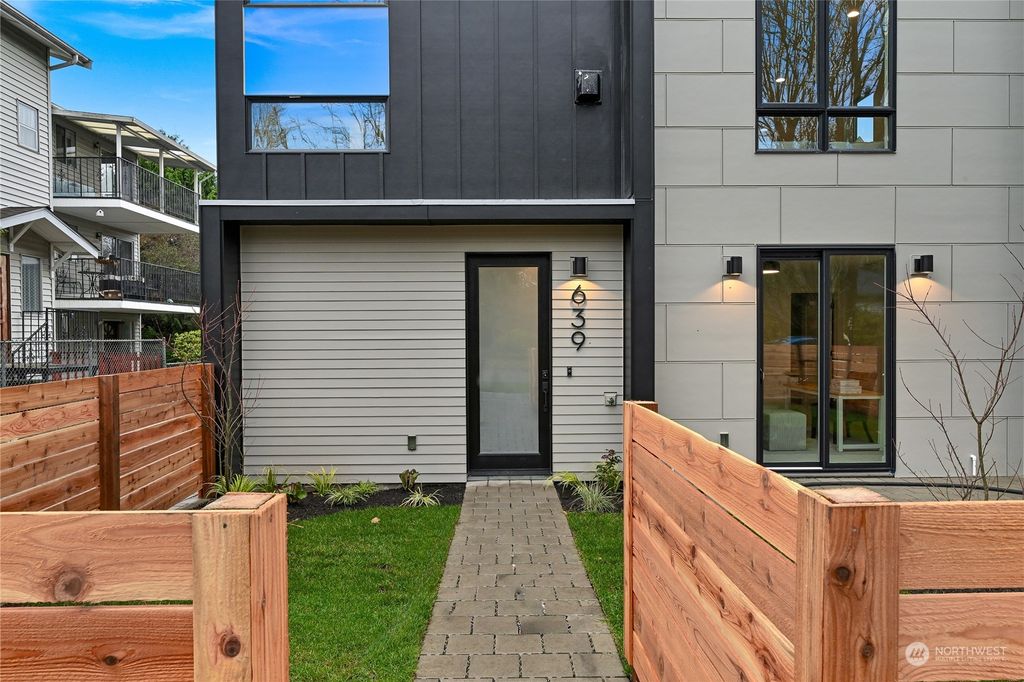 Photo of 639 NW 54th Street, Seattle, WA 98107 (MLS # 2184362)