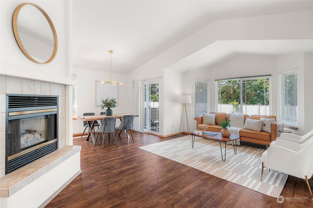 Photo of 8516 1st Avenue NE, Seattle, WA 98115 (MLS # 2256347)