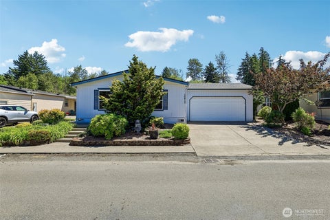 Photo of 15413 122nd Avenue Ct E #29, Puyallup, WA 98374 (MLS # 2541069)