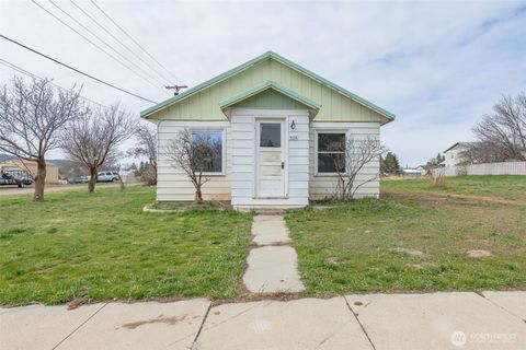 Photo of 326 S Columbia Avenue, Waterville, WA 98858 (MLS # 2502182)