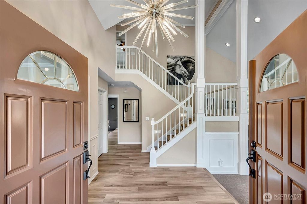 Photo of 10523 NE 118th Lane, Kirkland, WA 98034 (MLS # 2487483)