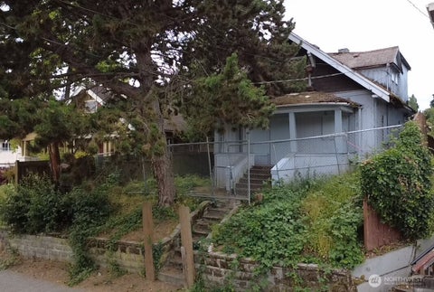 Photo of 4163 38th Avenue S, Seattle, WA 98118 (MLS # 2562904)