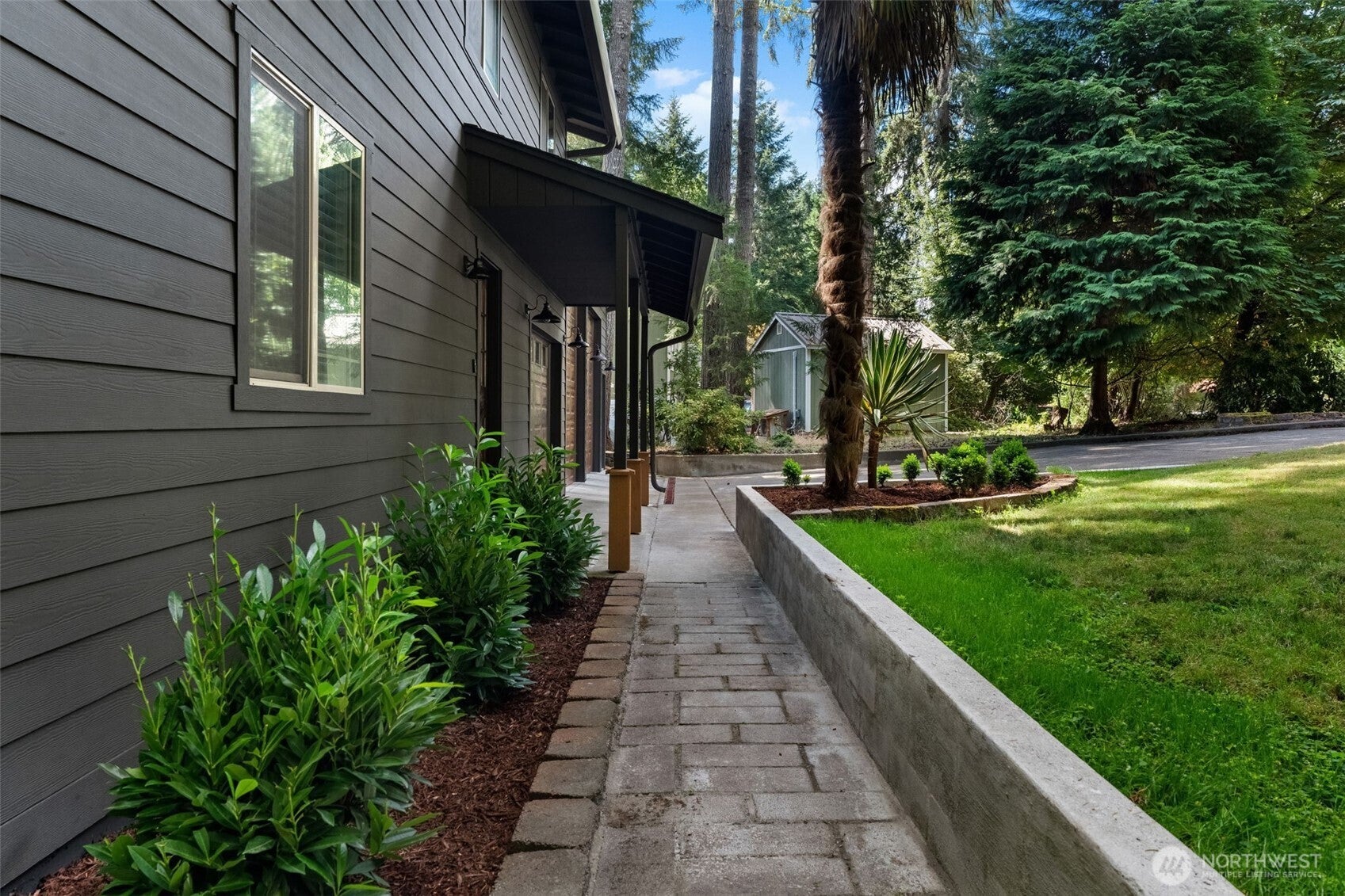 7844 Tanwax Drive SE