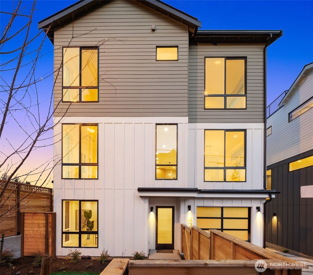 Photo of 4420 1st Avenue NE, Seattle, WA 98105 (MLS # 2445206)