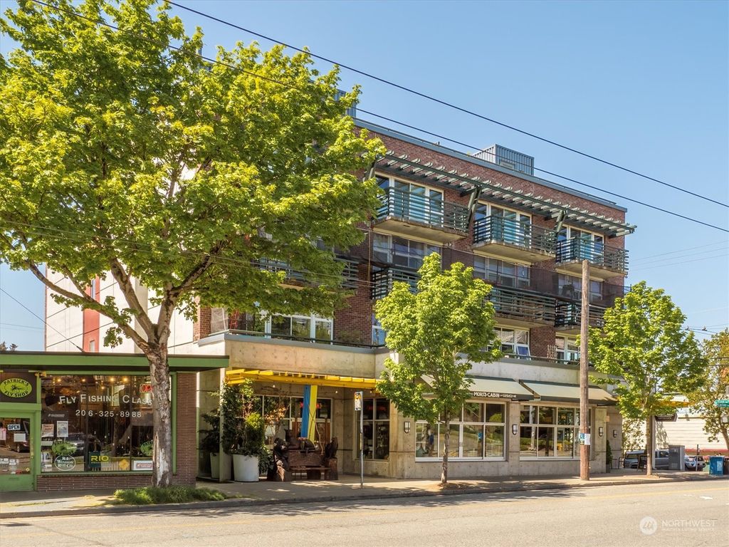 Photo of 125 E Lynn Street #304, Seattle, WA 98102 (MLS # 2136536)