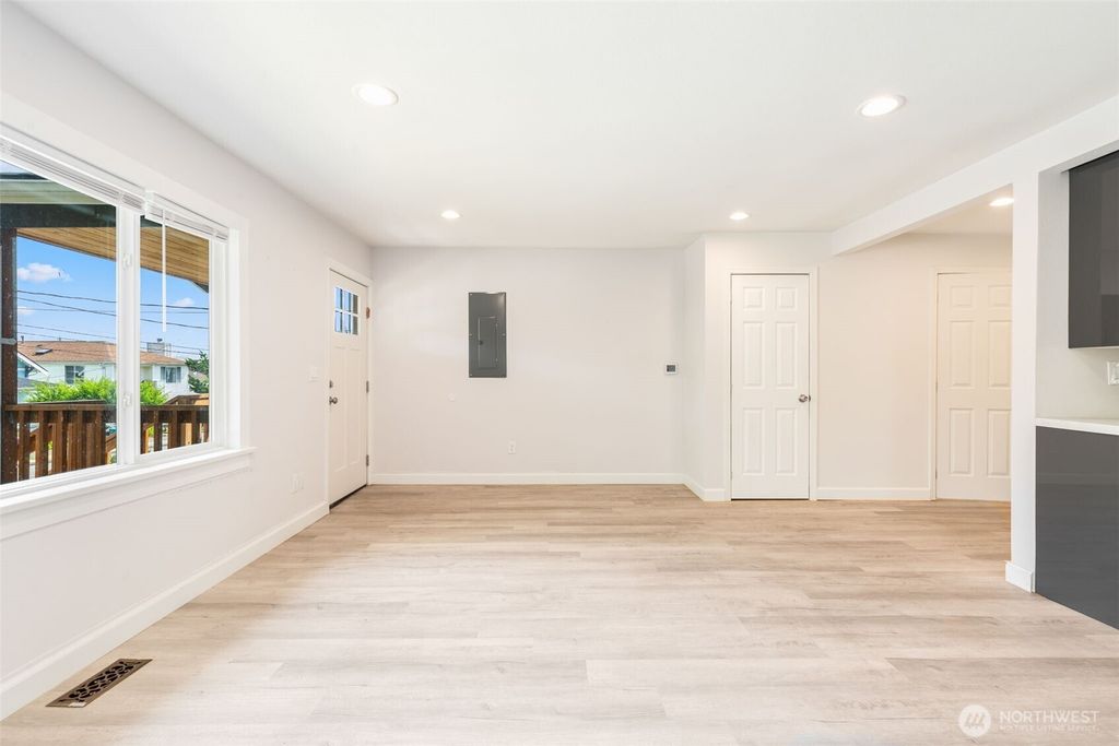 Photo of 5209 S Dawson Street, Seattle, WA 98118 (MLS # 2387671)