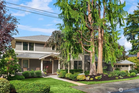 Photo of 3045 71st Avenue SE, Mercer Island, WA 98040 (MLS # 2578371)