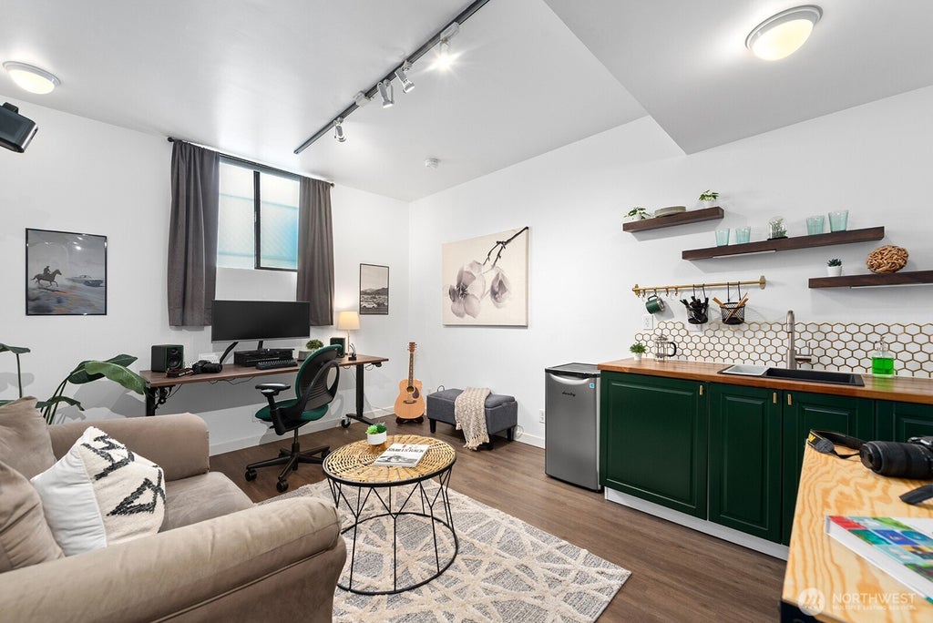 Photo of 22 John Street #C, Seattle, WA 98109 (MLS # 2561685)