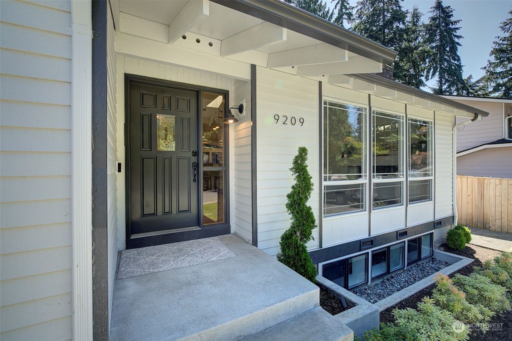 Photo of 9209 NE 142nd Way, Kirkland, WA 98034 (MLS # 2261314)