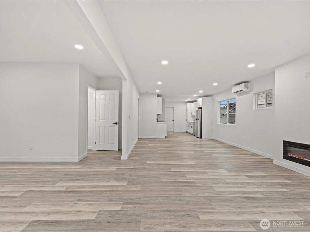 Photo of 1008 N Steele Street, Tacoma, WA 98406 (MLS # 2482297)