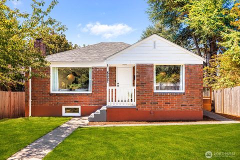 Photo of 8257 Bagley Avenue N, Seattle, WA 98103 (MLS # 2423569)