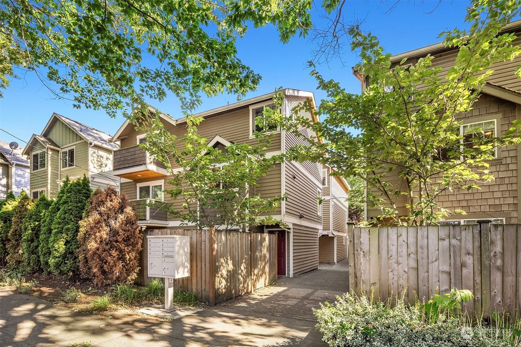 Photo of 639 NW Market Street St #B, Seattle, WA 98107 (MLS # 2253072)