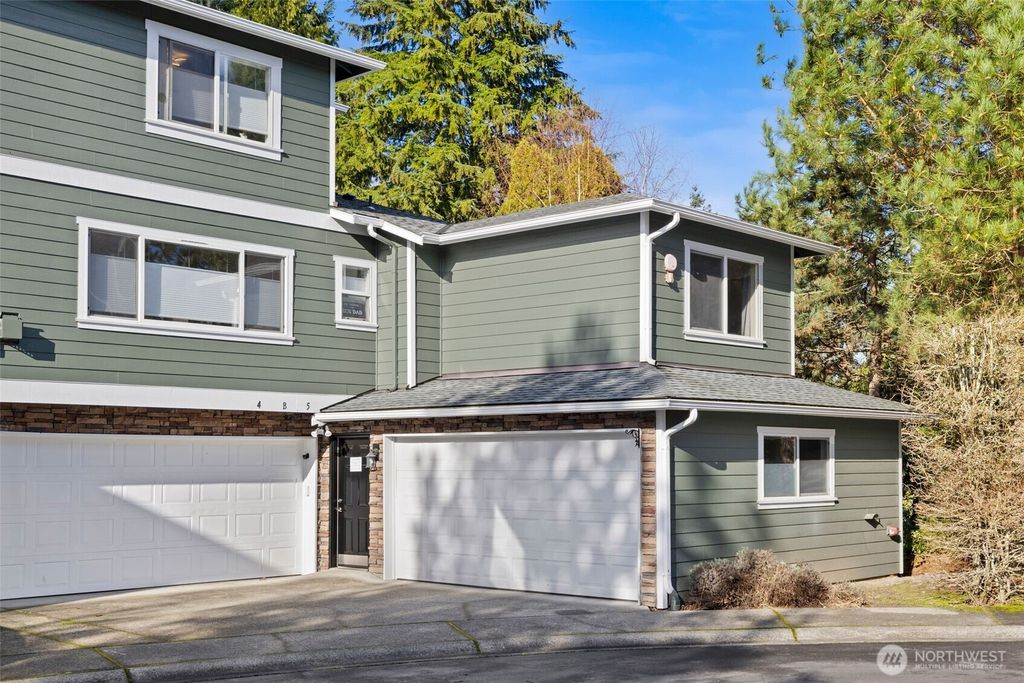 Photo of 17917 80 Avenue NE #B5, Kenmore, WA 98028 (MLS # 2478298)