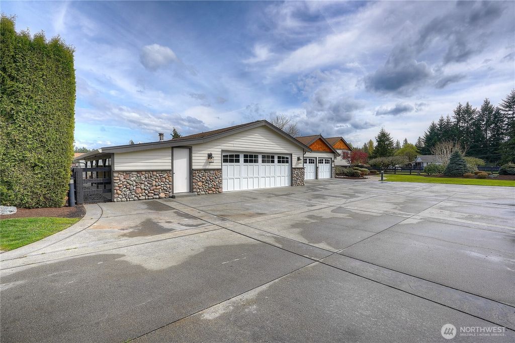 Photo of 30815 Webster Road E, Eatonville, WA 98328 (MLS # 2508709)
