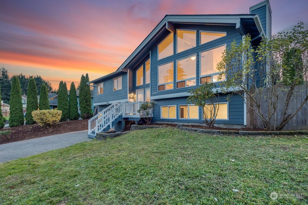 Photo of 12203 28th Place NE, Lake Stevens, WA 98258 (MLS # 2311197)