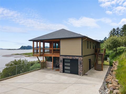 Photo of 182 Robert Gray Drive SW, Ilwaco, WA 98624 (MLS # 2353545)