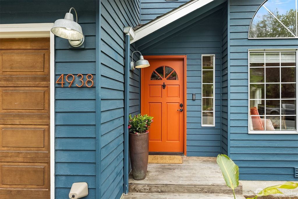 Photo of 4938 Narbeck Avenue, Everett, WA 98203 (MLS # 2367476)