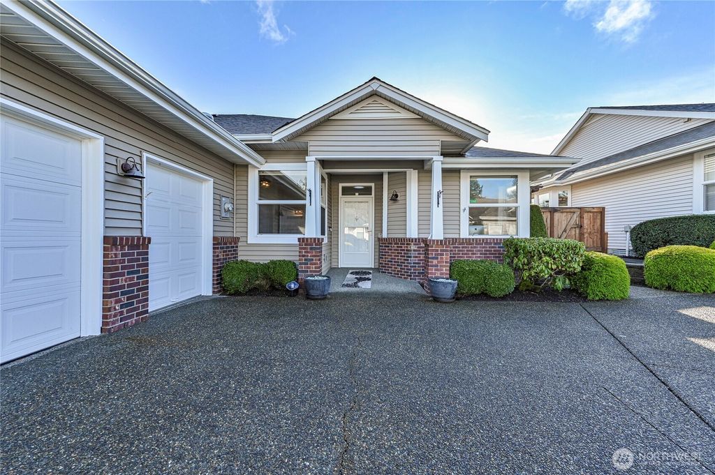 Photo of 2014 38th Street Ct NW, Gig Harbor, WA 98335 (MLS # 2466379)