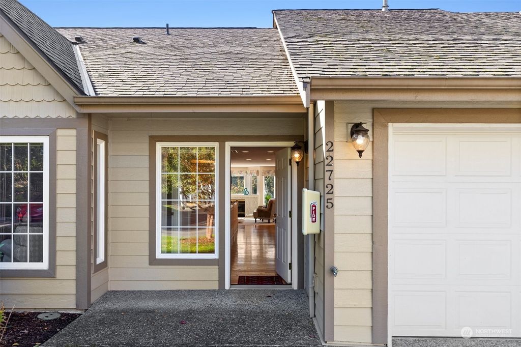 Photo of 22725 SE 43rd Court #1617, Issaquah, WA 98029 (MLS # 2297624)