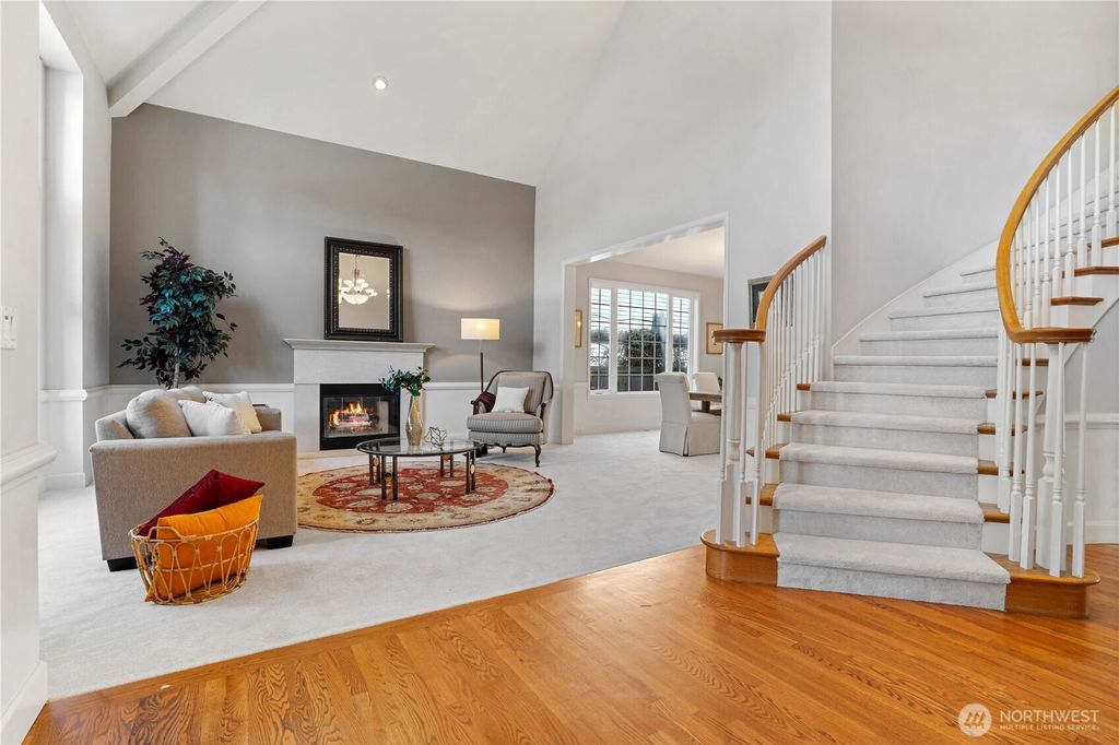 Photo of 26803 SE 18th Street, Sammamish, WA 98075 (MLS # 2361311)