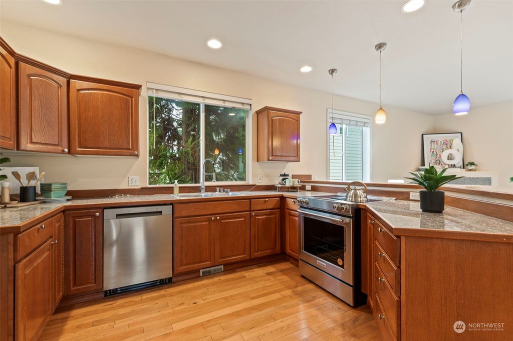 Photo of 2926 145th Street SW, Lynnwood, WA 98087 (MLS # 2301827)