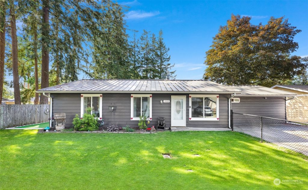 Photo of 19509 SE 265th Street, Covington, WA 98042 (MLS # 2075386)