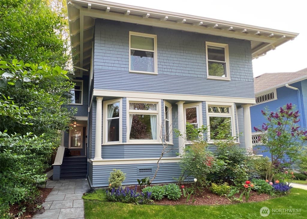 Photo of 420 16th Avenue E #420, Seattle, WA 98112 (MLS # 2560901)